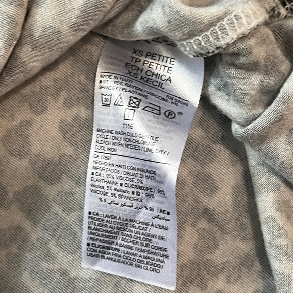 Leopard top - Picture 2 of 2